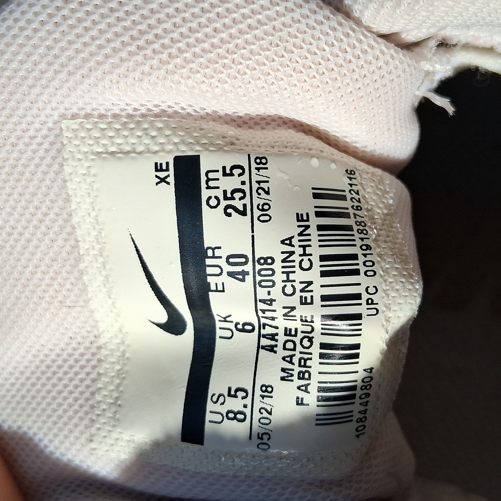 Nike Women's Zoom Winflo 5 Running Shoe - Picture 7 of 9